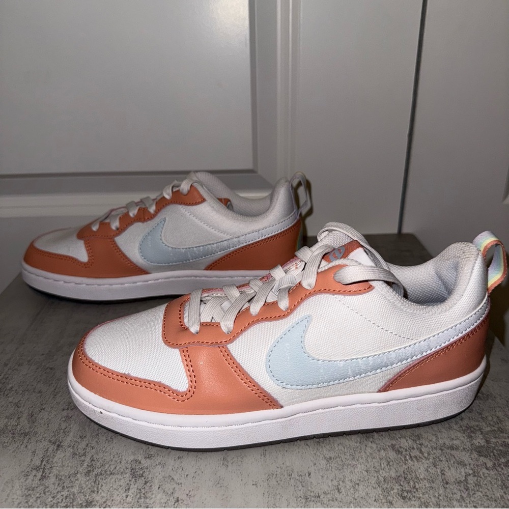 Nike Court Borough Low 2 SE Size 4.5Y - Picture 6 of 8